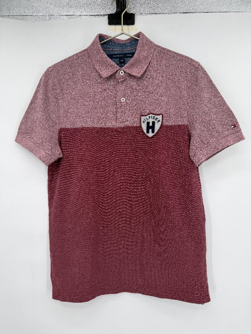 Tommy Hilfiger Men’s M Custom Fit Dusty Pink Burgundy Colorblock Polo